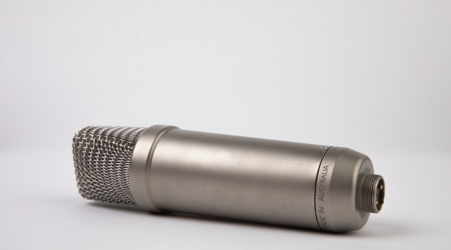 Googlen Nest Guard -kotihälyttimen mikrofonin ei pitänyt olla salaisuus. Tosin etäohjauksella toimivan mikin tiedot jäivät pois kuluttajapakkauksesta.